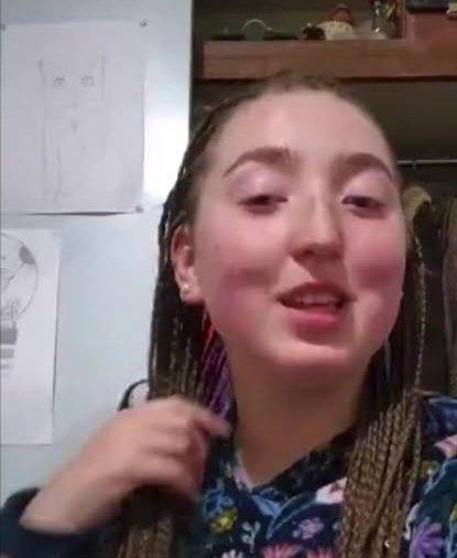 prismaticwt's tweet photo. @sweetendres HER BRAIDS 😍😍😍 https://t.co/V7Bgqt0qhX