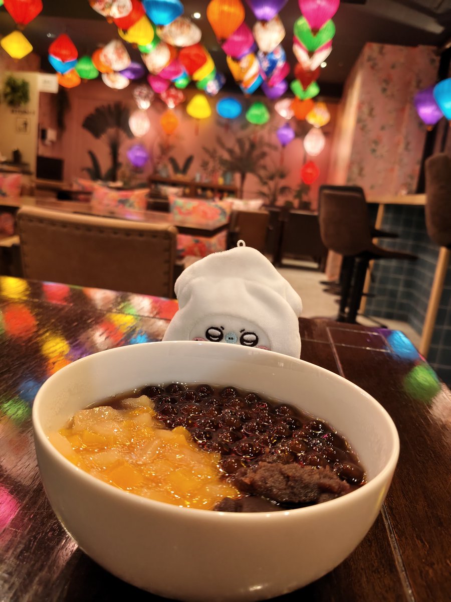 DDDabyssactor's tweet photo. あまりにも可愛くて立ち寄った蘭丹茶房で、桃の豆乳花エンジョイモモンガ🦑 https://t.co/bRYB8UMUNc