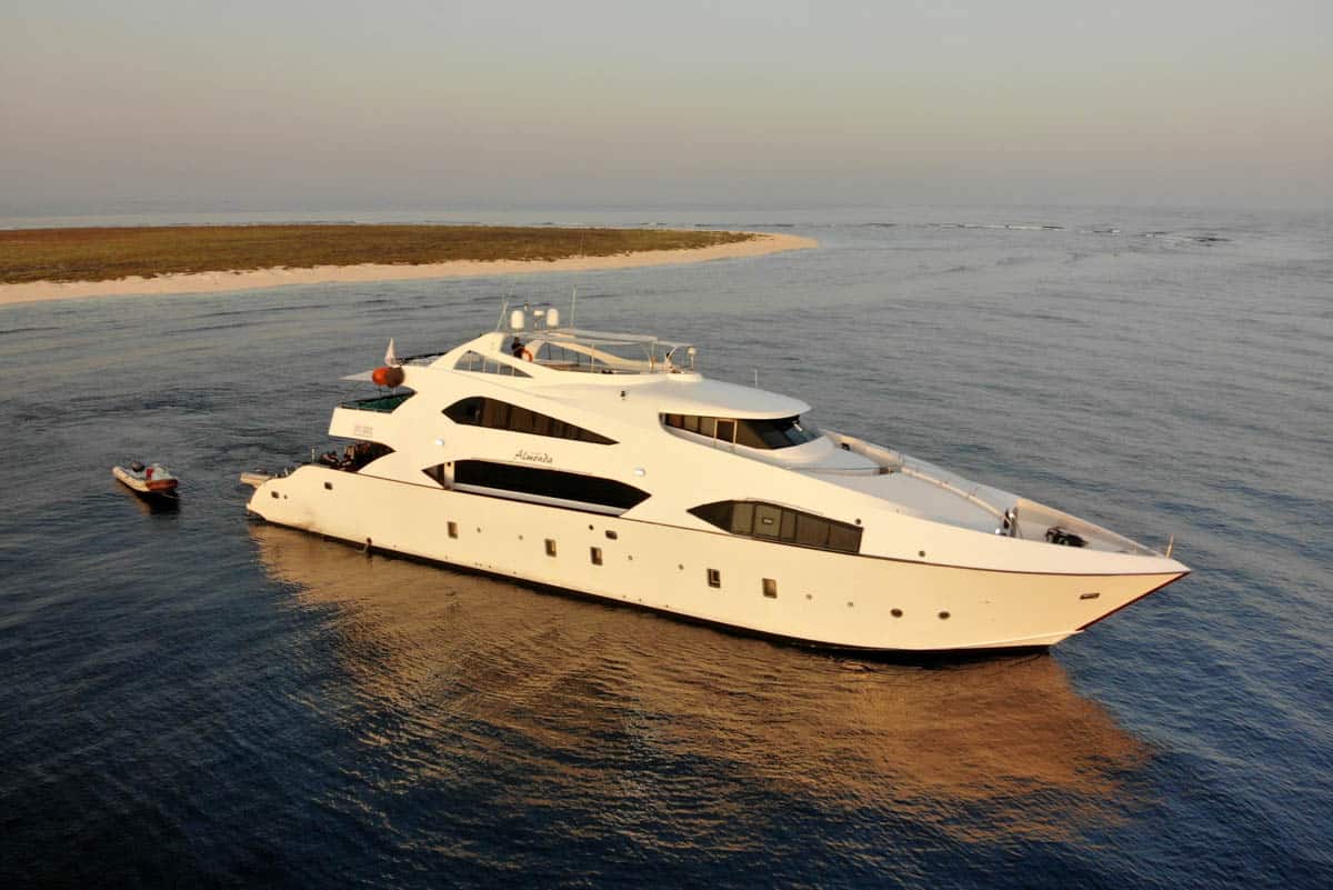 deeperblue's tweet photo. Master Liveaboards Announces New Saudi Liveaboard dlvr.​it/TW3RGh https://t.co/k8pVTMXu09