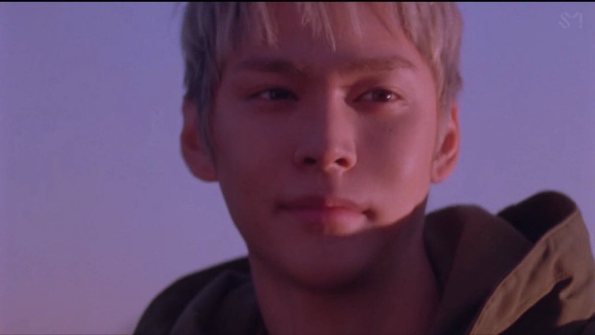 kyunimmm's tweet photo. the way eunseok’s eyes hold so much emotion 😭 why does it hurt so much 💔💔 https://t.co/7NgTa53lpq