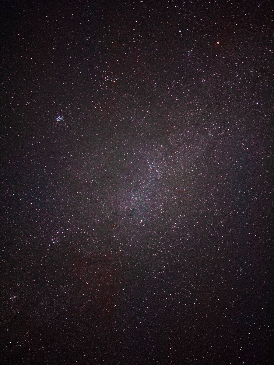 FernDots's tweet photo. Halloween vibes are off to a damn good start

#halloween #spookymonth #photography #astrophotography https://t.co/M5NPhJpTwM