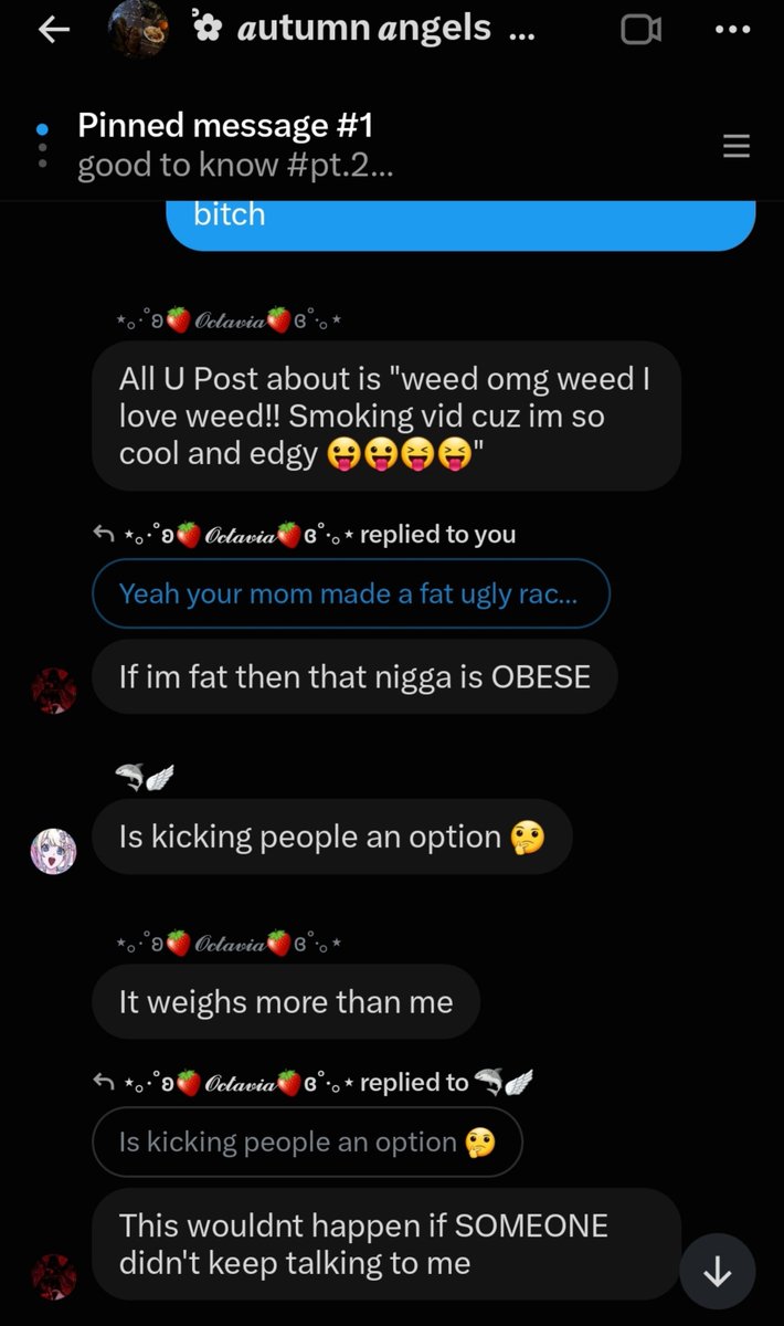 xXDeadLivinggXx's tweet photo. Racist who thinks it's cool to have a racist and homophobic bf https://t.co/gYapQWZP9S