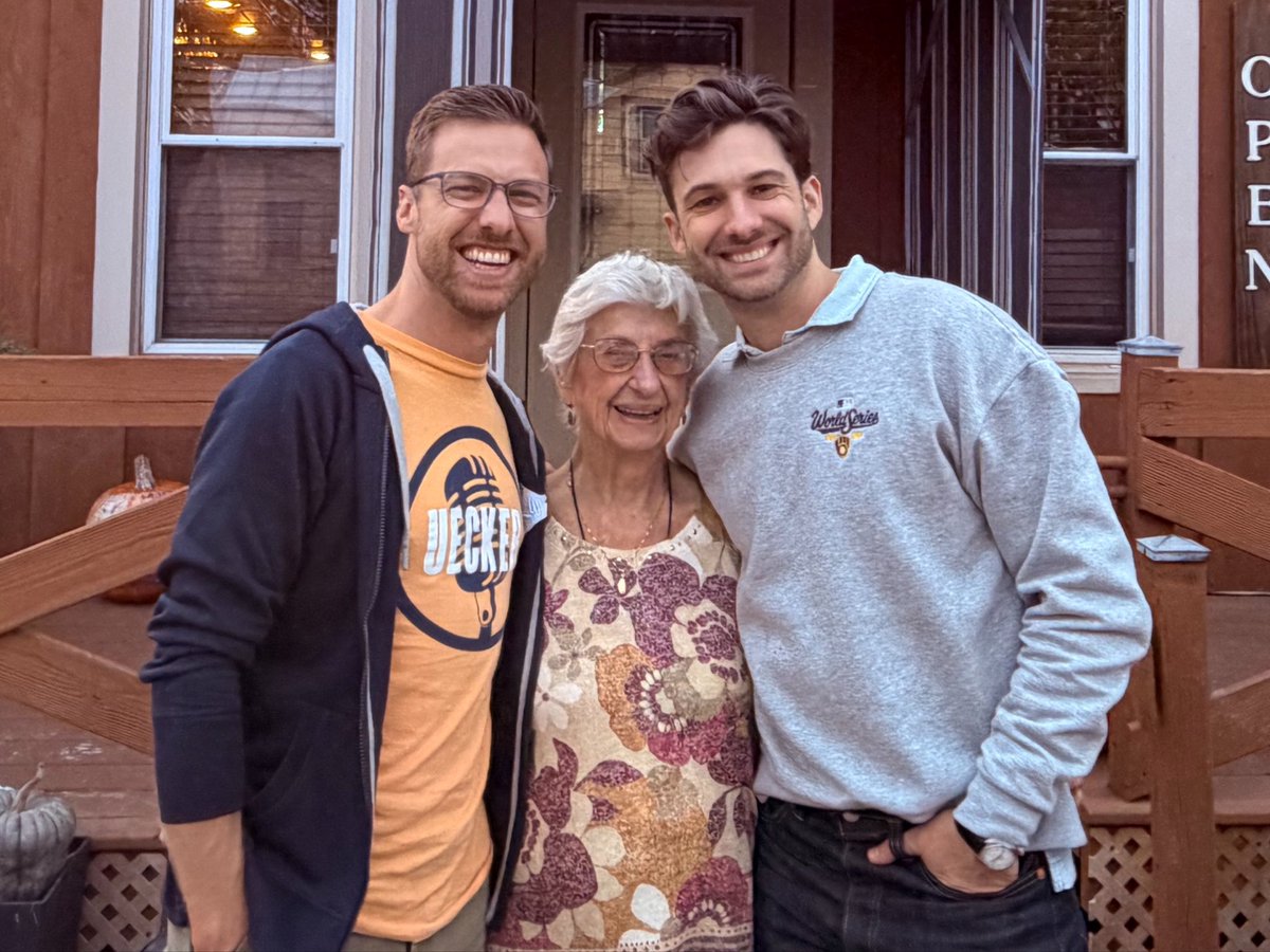 BrainEngineer's tweet photo. Nothing beats supper club with Grandma and Bro https://t.co/1tB2QWDxsk