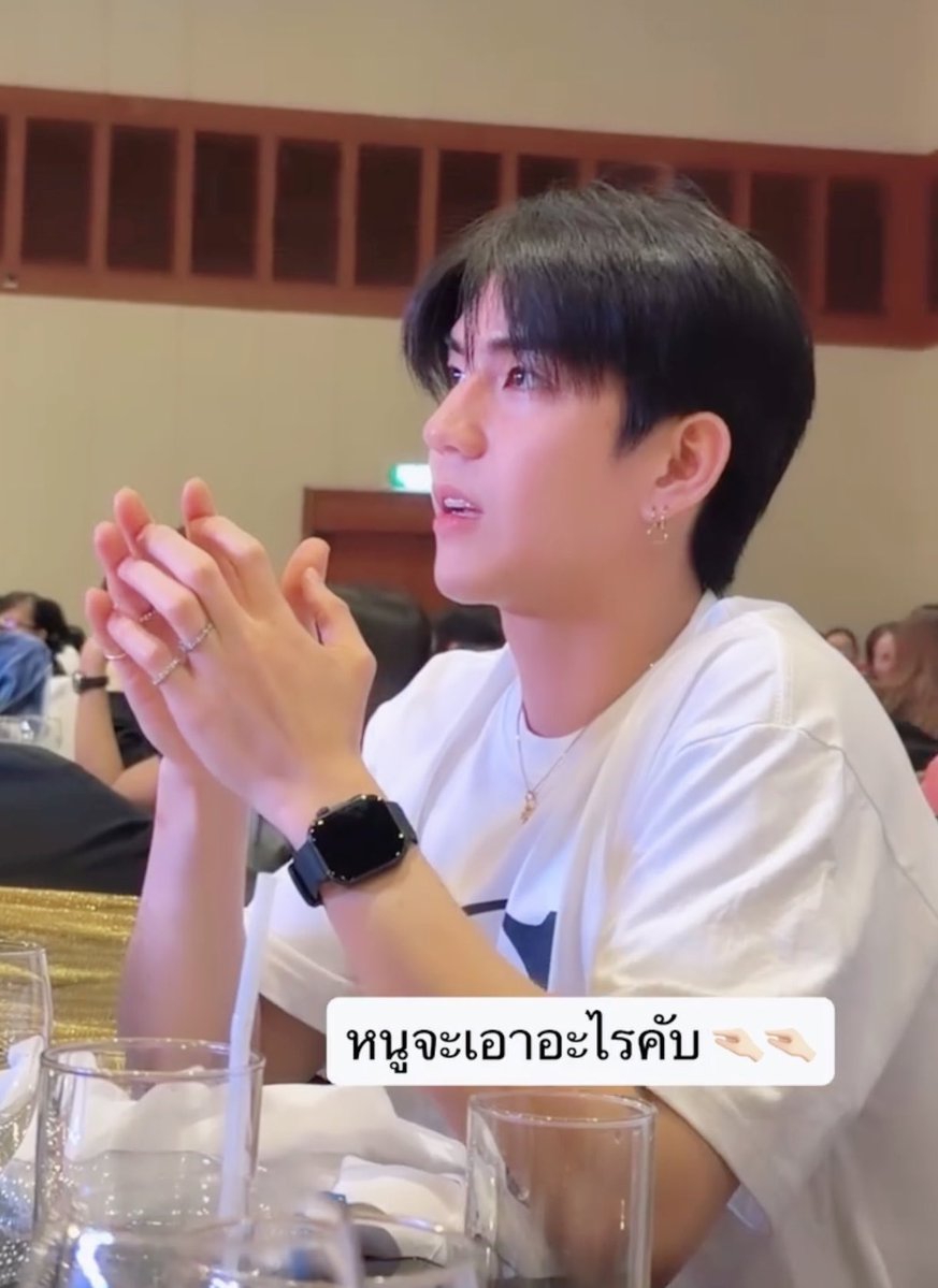 crmyrosy's tweet photo. คู่นี้คุยกันน่ารักมากด้วยซ้ำ ดูคำเรียกแต่ละอัน คนพี่เรียก “น้อง” “หนู” เอ็นดูมากเลยอ่ะ ส่วนยัยจิ๋วก็ชอบเรียก “เฮีย” ชอบไปอ้อนน่ะ ทุกคนเข้าใจเรามั้ย ㅠㅠㅠㅠㅠㅠ

# เดชนันท์ดิวะ # พิกัดลับหนังสือทะเล https://t.co/coUsVQftxg