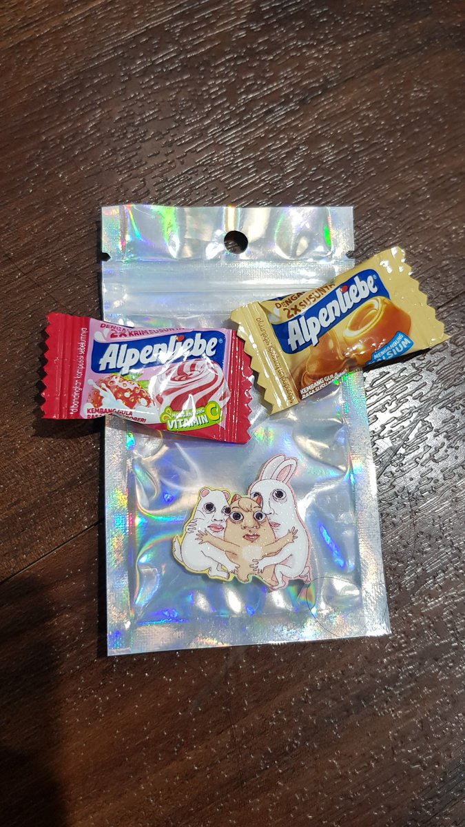 desskzz's tweet photo. Omooo akhirnya bisa liat lngsng freebies paboracha ini 😂 waktu proses buatnya sempet muncul di tl aku kak, sampe ngakak aku liatnya pas ituu, sukaa bgtt ,makasih banyak ya kak @CrewKaku 🫶🏻🫶🏻 https://t.co/YDndWIZg1O