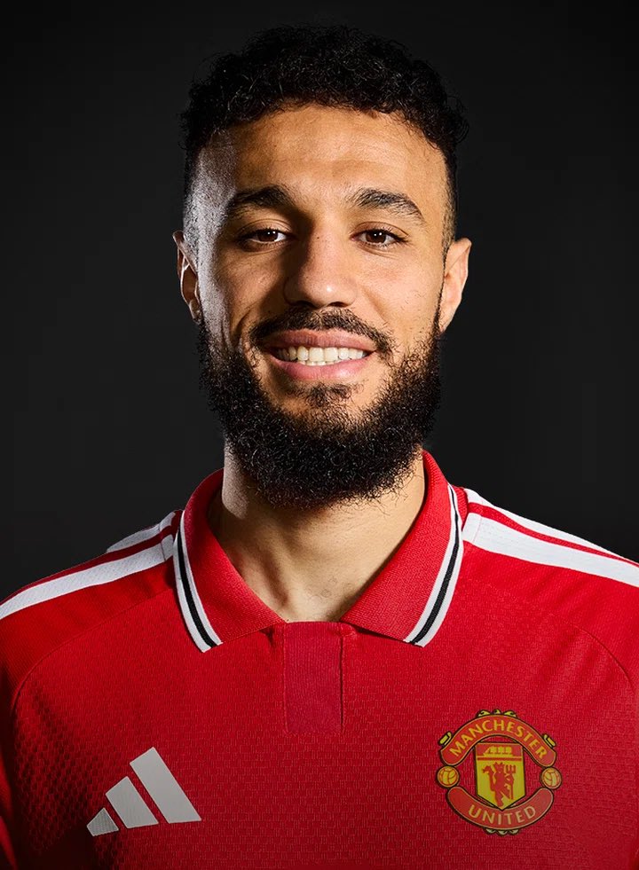 qatar_red_devil's tweet photo. Nousair Mazraoui - championship level at best .. doesn’t master anything , no crossing no sprint , no proper tackling… nothing. 

#MUFC #MANBOR #Carrick https://t.co/mazy5X9qa4