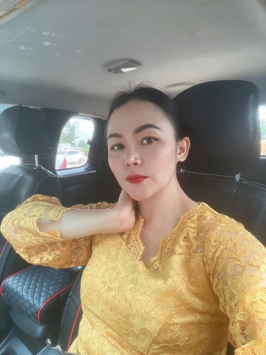 Benyapa401's tweet photo. ดึกแล้วล่าได้55555 ขอคนมีตัวตนเด้อ https://t.co/HpQDttdUPq