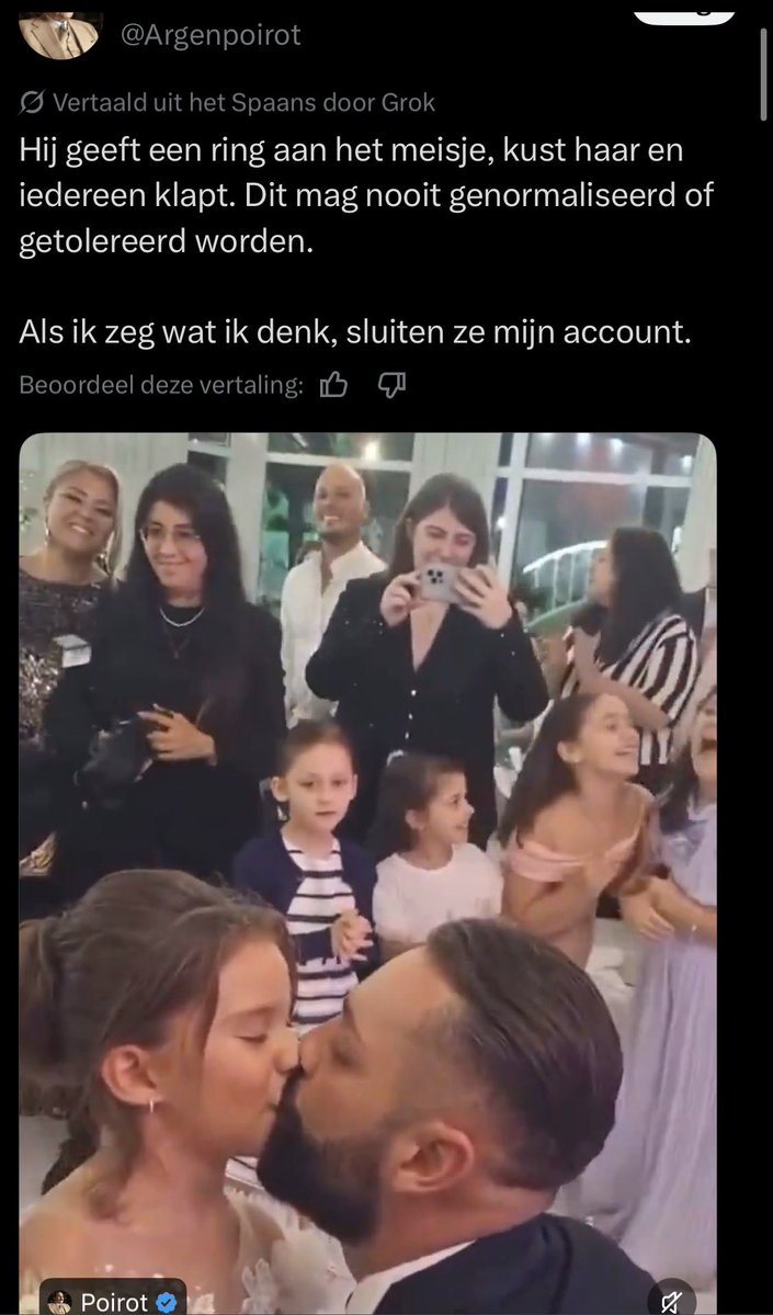 overlistener's tweet photo. Het wemelt van de accounts die leugens en desinformatie verspreiden over moslims. Het is bizar wat er allemaal wordt verspreid en de moeite die wordt gestoken in het (re)produceren ervan, tot aan fake biddende mensen toe. https://t.co/uSX8yEcyry
