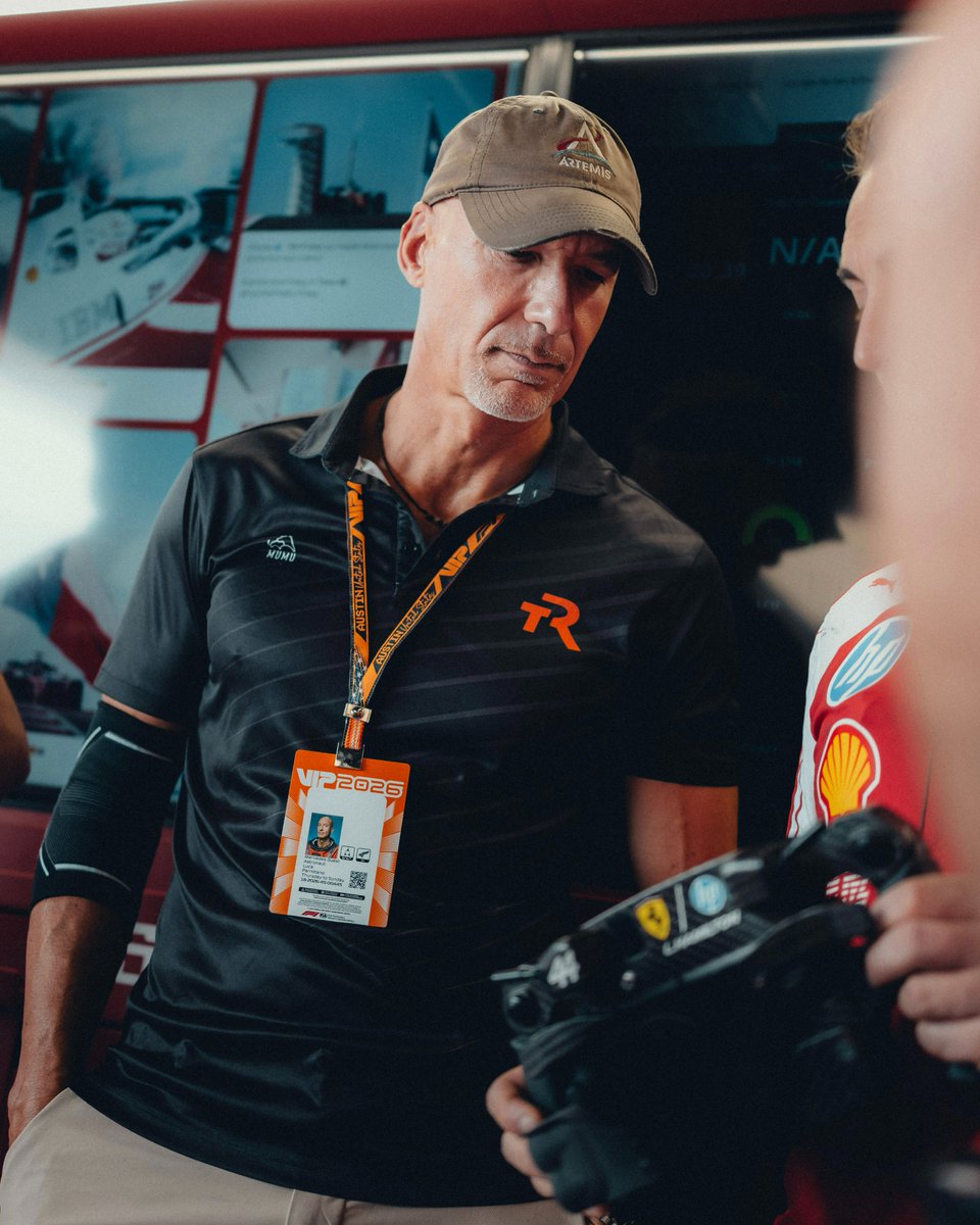 ScuderiaFerrari's tweet photo. The paddock got a little closer to the stars today. A pleasure to have @astro_luca with us in our garage ✨ https://t.co/NPqksFsyWu