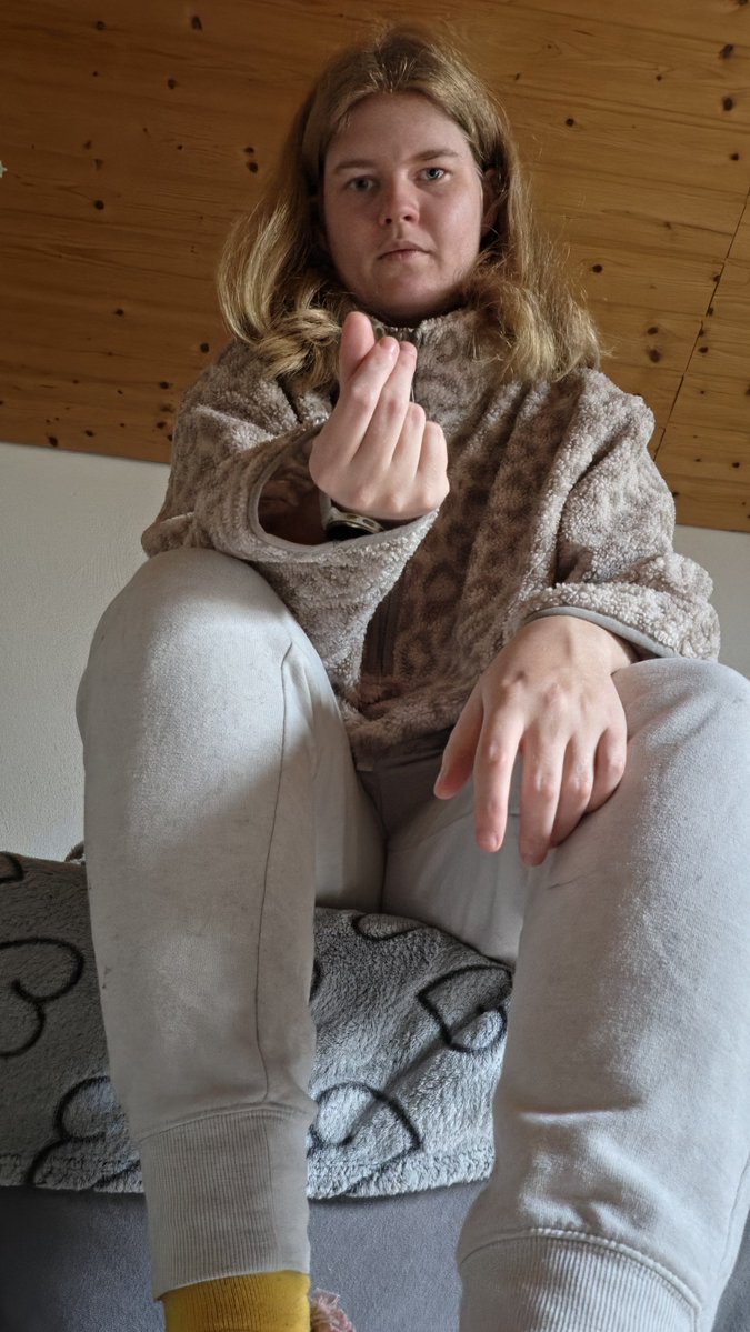 Lola_Herrin's tweet photo. Du weißt genau was ich will. 
S E N D E N https://t.co/v4vMZcqg5O