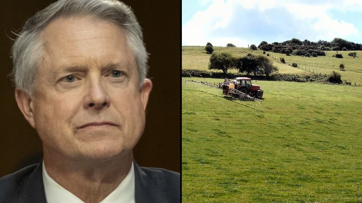 Swamp__Watch's tweet photo. NEW: GOP Sen. Roger Marshall wrote a bill to exempt a new type of farm product from pesticide rules.

His wife is invested in a company that sells them. https://t.co/Jee0iYJ1OW