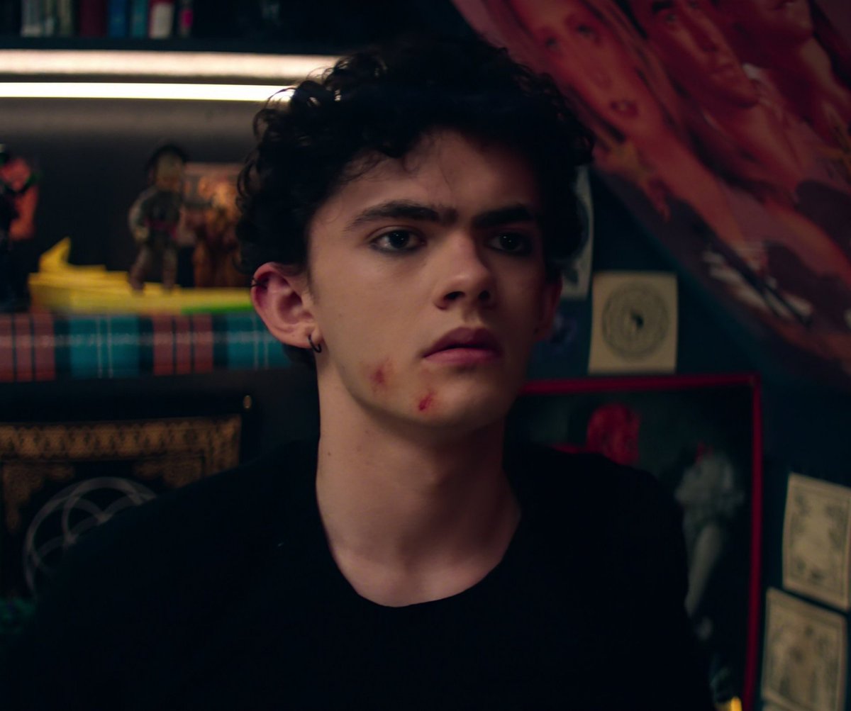 reiislocked's tweet photo. it's truly insane how we first thought the big plot twist of aaa is teen being billy maximoff, then we thought it's rio being death, then we thought it's billy creating the witches road, then we realized it's agatha knowing everything all along.. https://t.co/glZpohXRbc