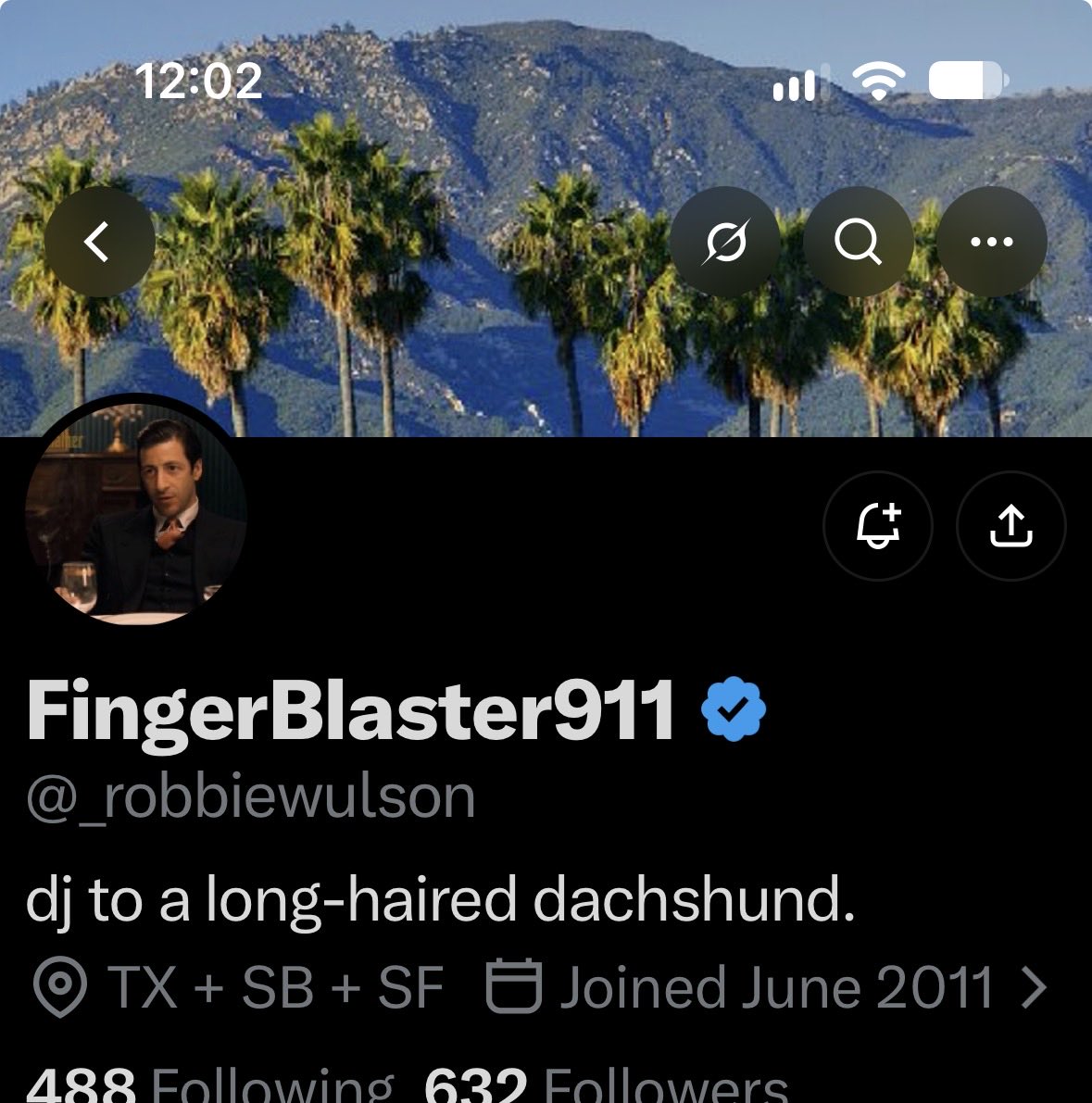 5150Inprogress's tweet photo. @_robbiewulson @MisterCommodity When I glanced at your profile, I honestly thought it said douchebag and not dachshund. 
Turns out I was right. https://t.co/U1NqCGSyp4