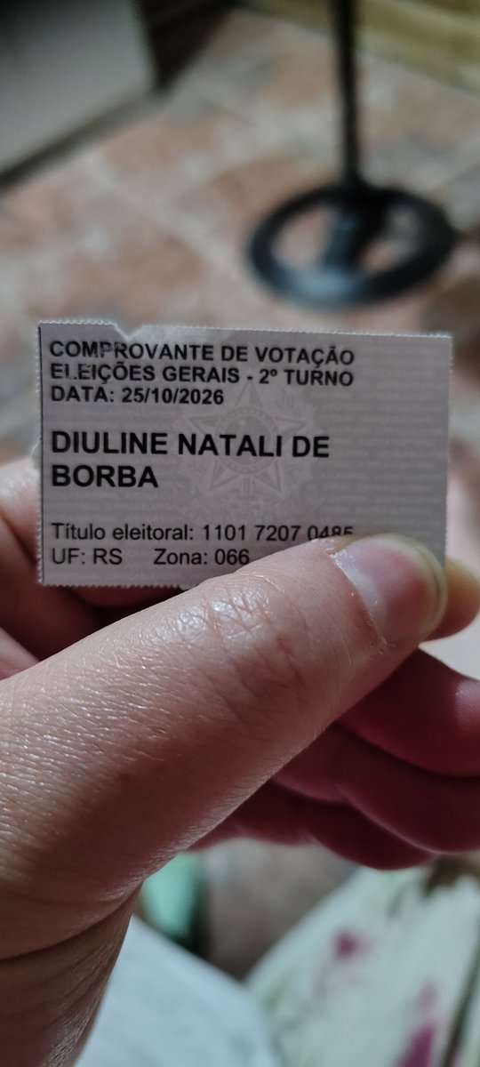 fala_Diu's tweet photo. @ErikakHilton Já votei meu anor https://t.co/uewvudRtkj