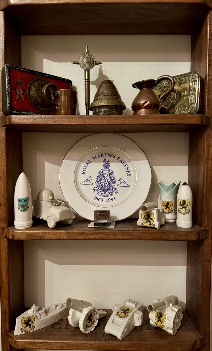 wtbattlefields's tweet photo. I seem to have started collecting First World War China with the #Clevedon crest. I just can’t help myself ….. #WW1 #FWW #GreatWar #CrestedChina https://t.co/UflEoAqTeJ