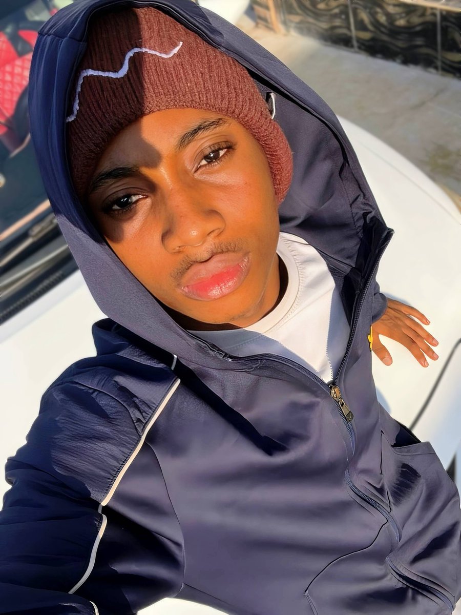 GT_biee's tweet photo. Heat 🔥🌞 https://t.co/hTQJDOWlJz