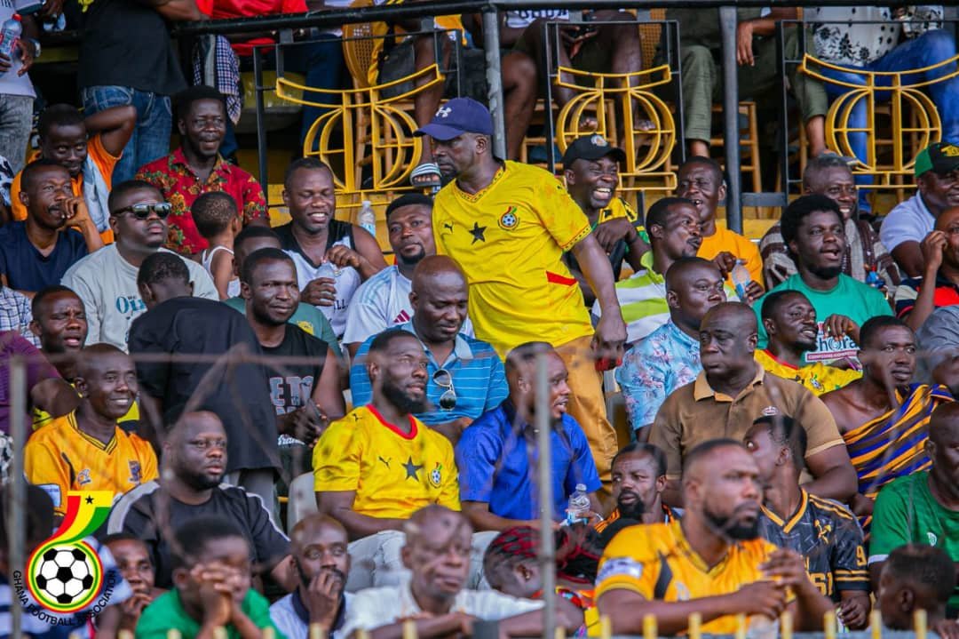 GhanaLeague's tweet photo. @ghanafaofficial π Attendance at the Len Clay Stadium today.
π€πΏ Thank you Obuasi for coming out in your numbers.
#GPL #GPLMW8 https://t.co/4KFNAghV3q