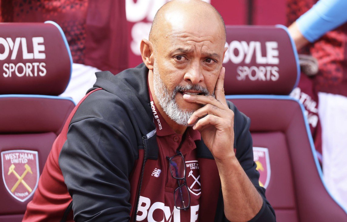 E20MAFIA's tweet photo. Breaking ‼️🚨: If Nuno Espirito Santo fails to win in next Saturdays fixture vs West Bromwich Albion he will be SACKED. #WHUFC #WBA #Westham 

Hammers fans do you think this is the right choice ? https://t.co/DhguLsoodR