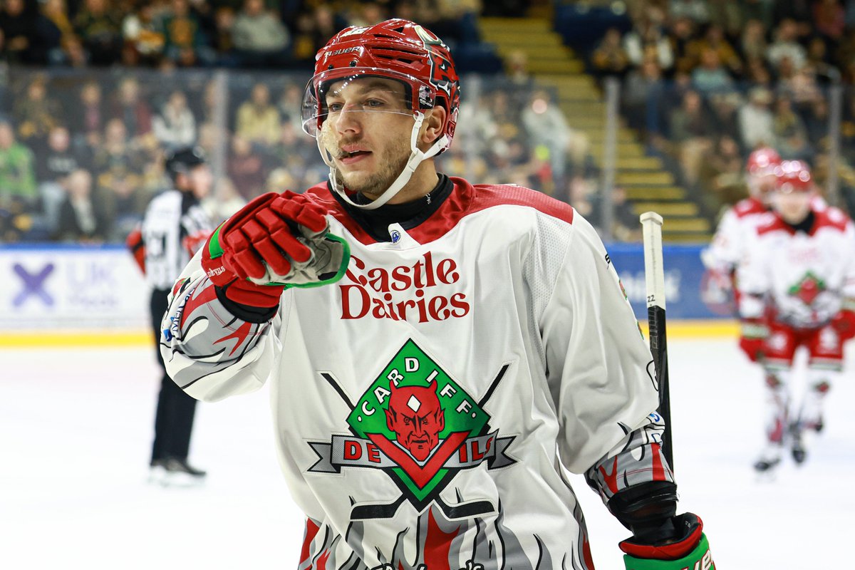 cardiffdevils's tweet photo. Our Man of the Match tonight is awarded to #22 Nick Welsh 👏👏👏

#LetsGoDevils😈 https://t.co/ZaKGSboZBY