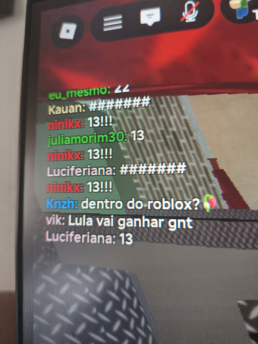 acervovarenitsa's tweet photo. FAZENDO REVOLUÇÃO NO ROBLOX https://t.co/ZQg4J7H7NO