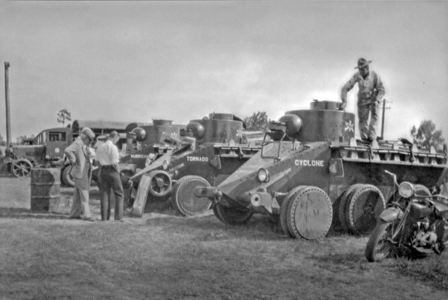 Tank_Archives's tweet photo. The 67th Infantry Regiment (Medium Tanks) was formed #OTD in 1932. F company of this regiment was composed of three Christie tanks. These tanks served the infantry well, although convertible drive tanks never became common in the US Army. #tanks #history https://t.co/4ErIQAFya9