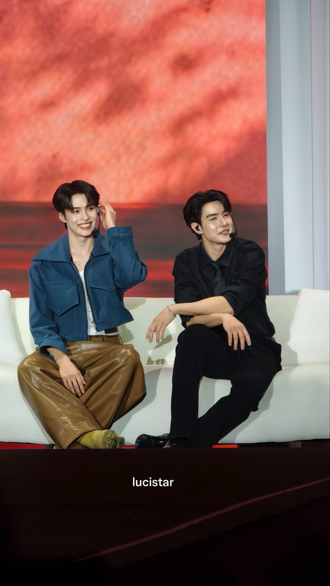 lucistar_18's tweet photo. พูดได้คำเดียวว่าเหมาะสมครับ🙂‍↕️

TEEHENG 1st FAN MEEETING 
#TeeHengGENOFUS1stFM 
#TeeHengGENOFUS1stFanmeeting
#TeeBoonyakait #Hengmarkii https://t.co/Uj9gckHBmX