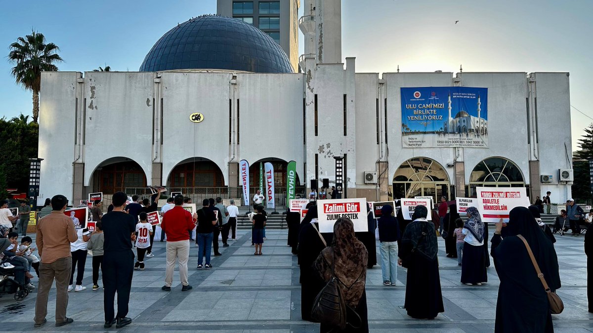 furknharketi's tweet photo. Ne tecrit duvarları ne de atılan iftiralar hakikatin üzerini örtebilir. Adımlarımız tutuklu kardeşlerimizin sesi, basın açıklamalarımız adaletin çağrısıdır. Özgürlük gelene kadar durmayacağız!

#FurkanHareketi45Yaşında
BüyükBuluşmaya Son6Gün
Ozgürlük IçinMeydandayız

📍Mersin https://t.co/x0BGS4yP98