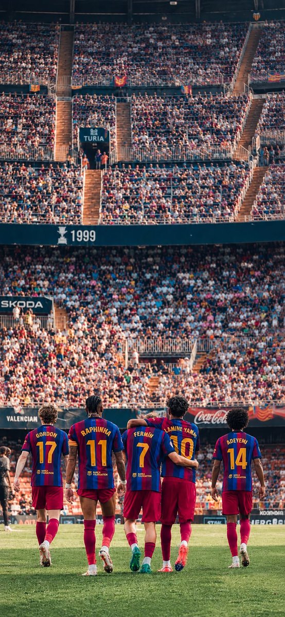 tyclevofficial's tweet photo. Ei Barcelona😹❤️💙
I love you wai https://t.co/nUenoQqOng