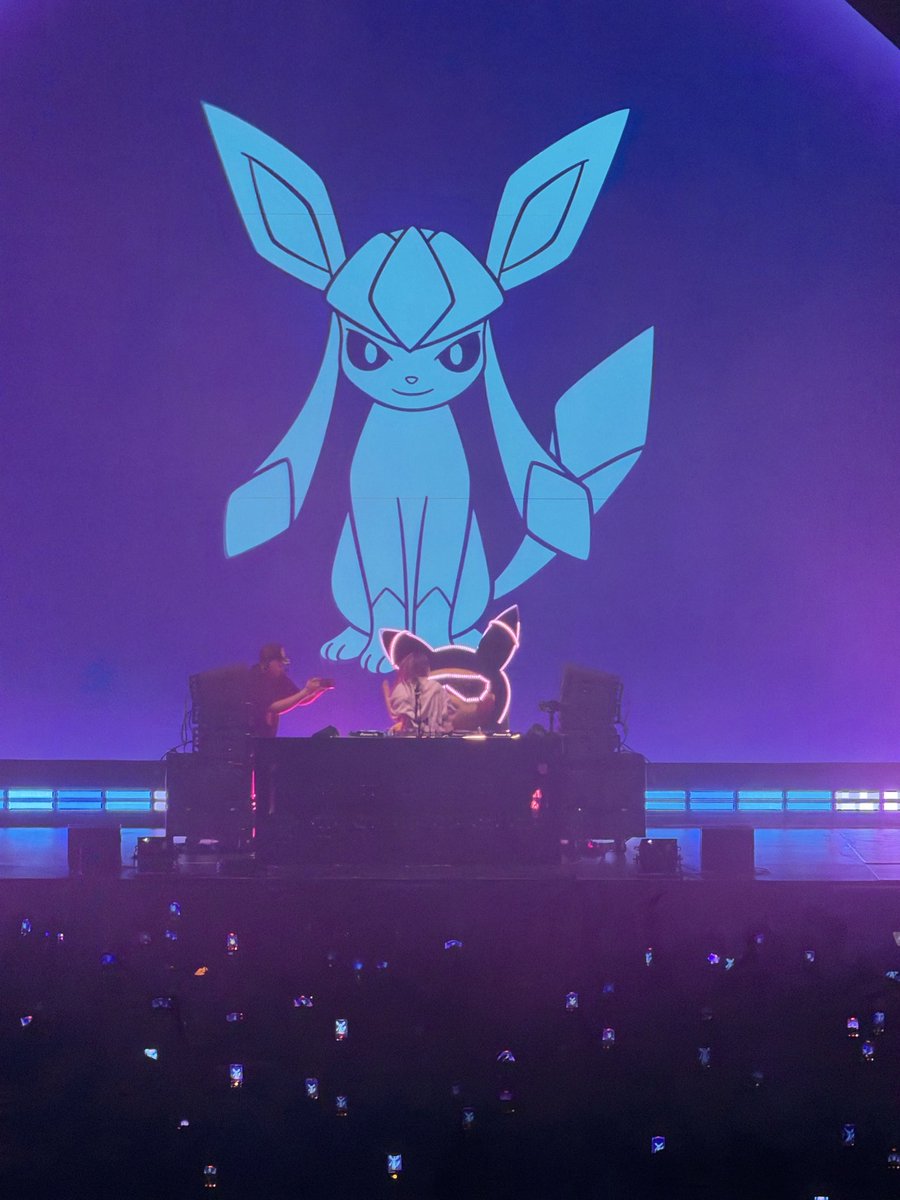 djtyrant's tweet photo. Pokemon Night Out was so fun! Great to finally see @awonderland play a set! Definitely an interesting mix for the crowd being partly EDM fans and Pokemon fans. Felt so awkward to be the only one in my section standing for Alison 😭 https://t.co/4TQQYqexfH