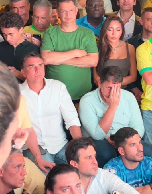 debateydebate's tweet photo. A CARA DE CU DOS FUDIDOS HAHAHAHAHAHAHAHHAHAHAHAHAHAHAHAHAHAHAHAHAHHAHA

VOCÊS VÃO VOLTAR A SER A ESCÓRIA DA SOCIEDADE 

A CADEIA ESPERA VOCÊS https://t.co/iUpX94HjOr