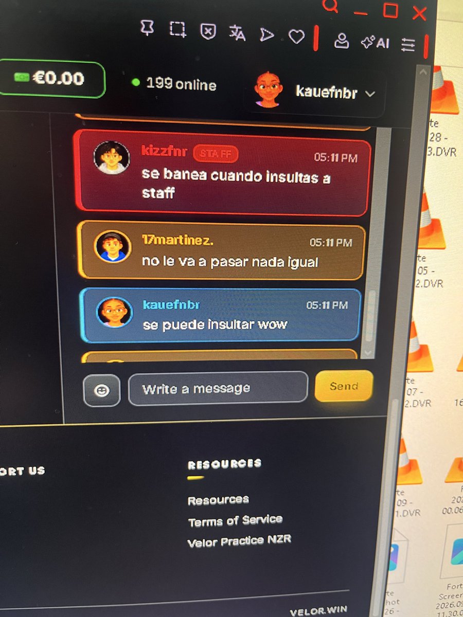PloxJowy's tweet photo. @drayxfnbr @VelorWin @kha0rz @kha0rz @VelorWin Tipo insultar normal vale pero esto no se eh me lo replantearía https://t.co/ua97MGfsjl