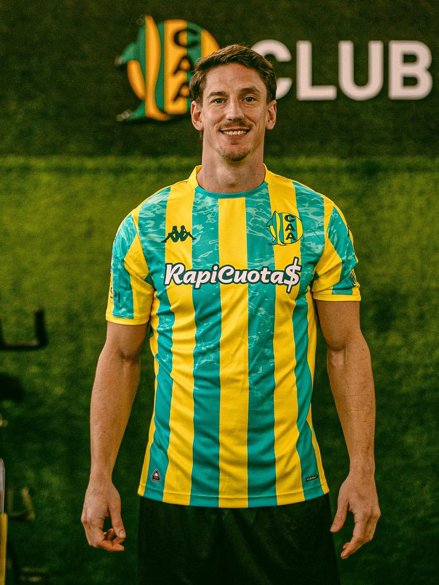 dataref_ar's tweet photo. 🦈🔥 ¡¡HAY UN TIBURÓN SUELTO EN EL ÁREA!!

🎯 Andrés Vombergar convirtió 6 GOLES EN SUS ÚLTIMOS 7 PARTIDOS y es el MÁXIMO GOLEADOR DE ALDOSIVI en el Torneo Clausura 2026:

⚽️ GOL en la derrota 1-3 vs. Unión de Santa Fe.
⚽️ GOL en la derrota 1-2 vs. Argentinos Juniors.
⚽️⚽️ DOBLETE en la victoria 3-1 vs. Banfield.
⚽️ GOL en la derrota 1-2 vs. Estudiantes de Río Cuarto.
⚽️ GOL en la victoria 1-0 vs. Belgrano.

🌐 Todos los registros estadísticos EN VIVO están en https://t.co/hmQtYejtAi