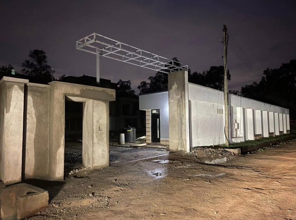 Debco_Construct's tweet photo. ⛩️ Gate canopy construction at our Karen mansion project in Nairobi County advances with exceptional structural precision! 🏡
#DebcoConstructionLimited #BrillianceBuilding #KarenMansion #NairobiCounty #GateCanopy #EntranceCanopy #StructuralEngineering #SiteProgress #DesignBuild https://t.co/W2fzVTJSaB