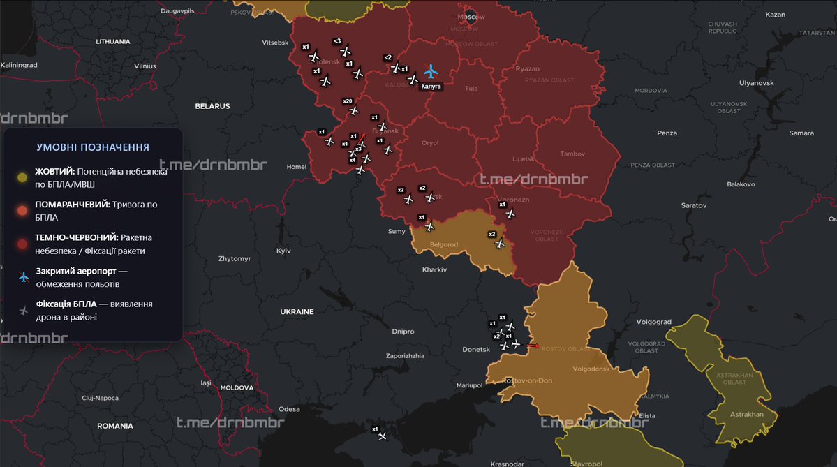 wartranslated's tweet photo. A large missile alert is on right now in Russia across Moscow, Smolensk, Kaluga, Tula, Ryazan, Bryansk, Oryol, Kursk, Voronezh, Lipetsk and Tambov regions. Drones are being tracked over Smolensk, Bryansk, Kursk, Voronezh and toward Rostov. https://t.co/fGSDGhSKx0