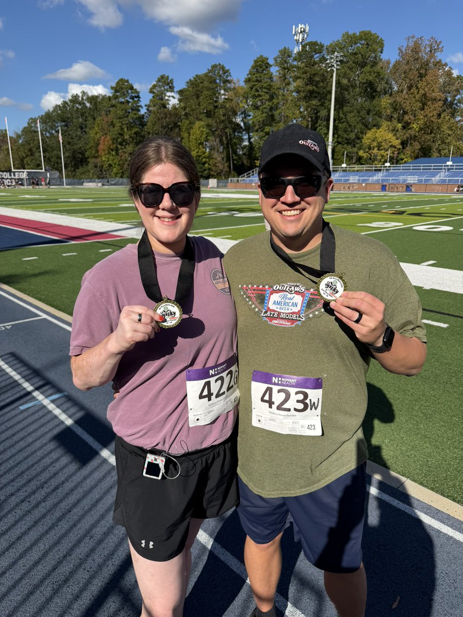 RossWece's tweet photo. Competed in my second ever 5k today. Knocked 11:30 off my time from this same race last year and placed 2nd in my age group. 🙌🏻 https://t.co/FOhk3ncCnQ