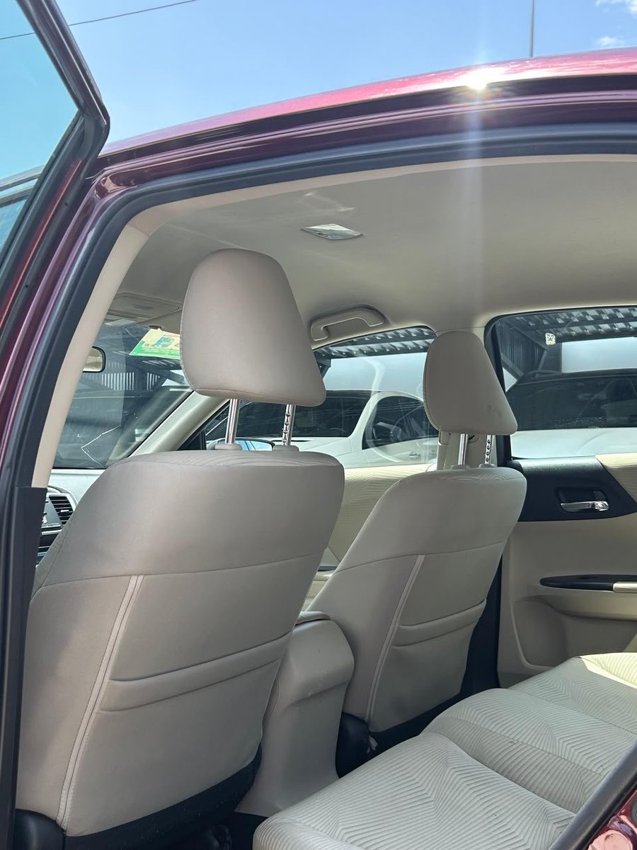 datogoniboy_'s tweet photo. 2013 Honda Accord LX 🇯🇵🔥

Looking for a reliable daily driver that delivers comfort, style, and value without breaking the bank? This Accord is a solid choice for everyday movement.

🏷️ ₦11,500,000

📍 Abuja | 📞 0811 817 0832

#AbujaTwitterCommunity https://t.co/iG7pgM8r2z