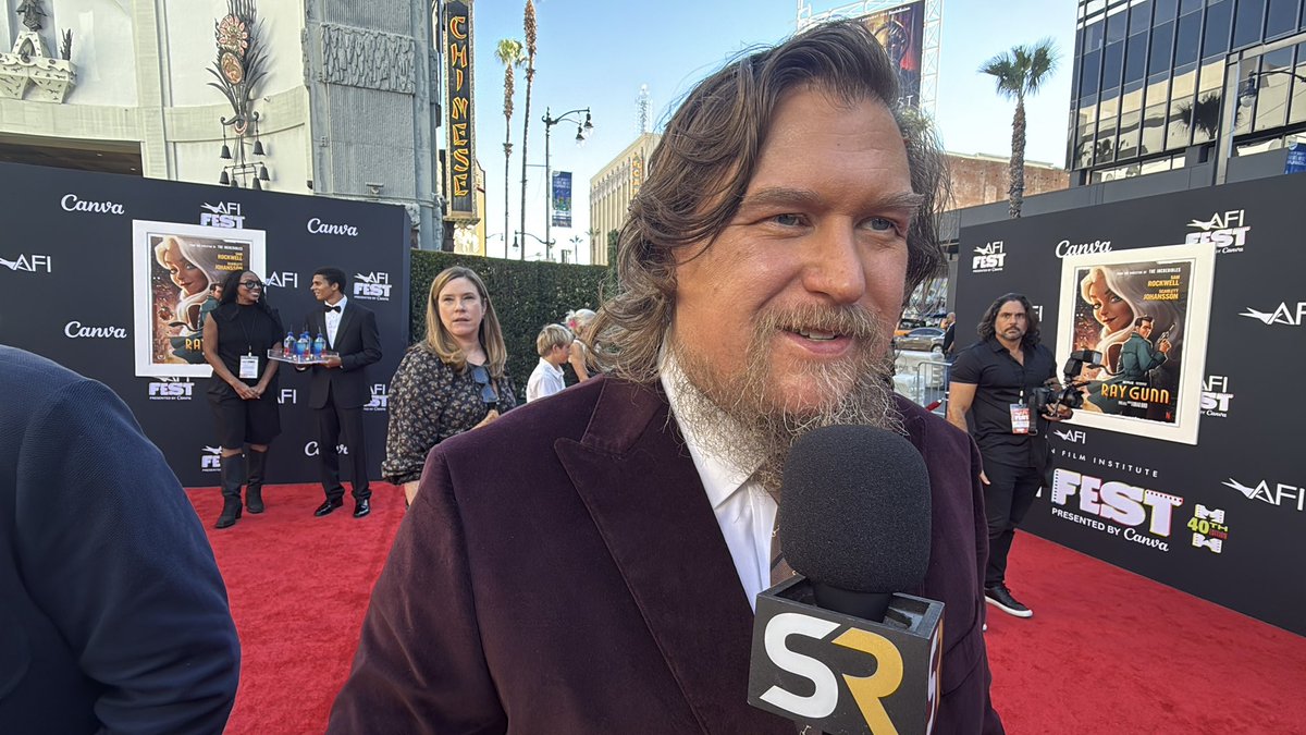 screenrant's tweet photo. #RayGunn actor Michael Chernus says he sometimes feels he’s undergone Lumon’s procedure on the set of #Severance, with how little he actually knows about what’s going on in season 3. https://t.co/uWZCEmMQbO