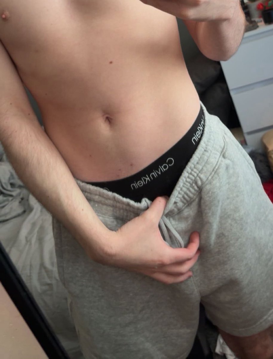 scottishsmiles's tweet photo. I heard you like Calvin Kleins 🥵🥵🤫 https://t.co/2B2RZr84gW