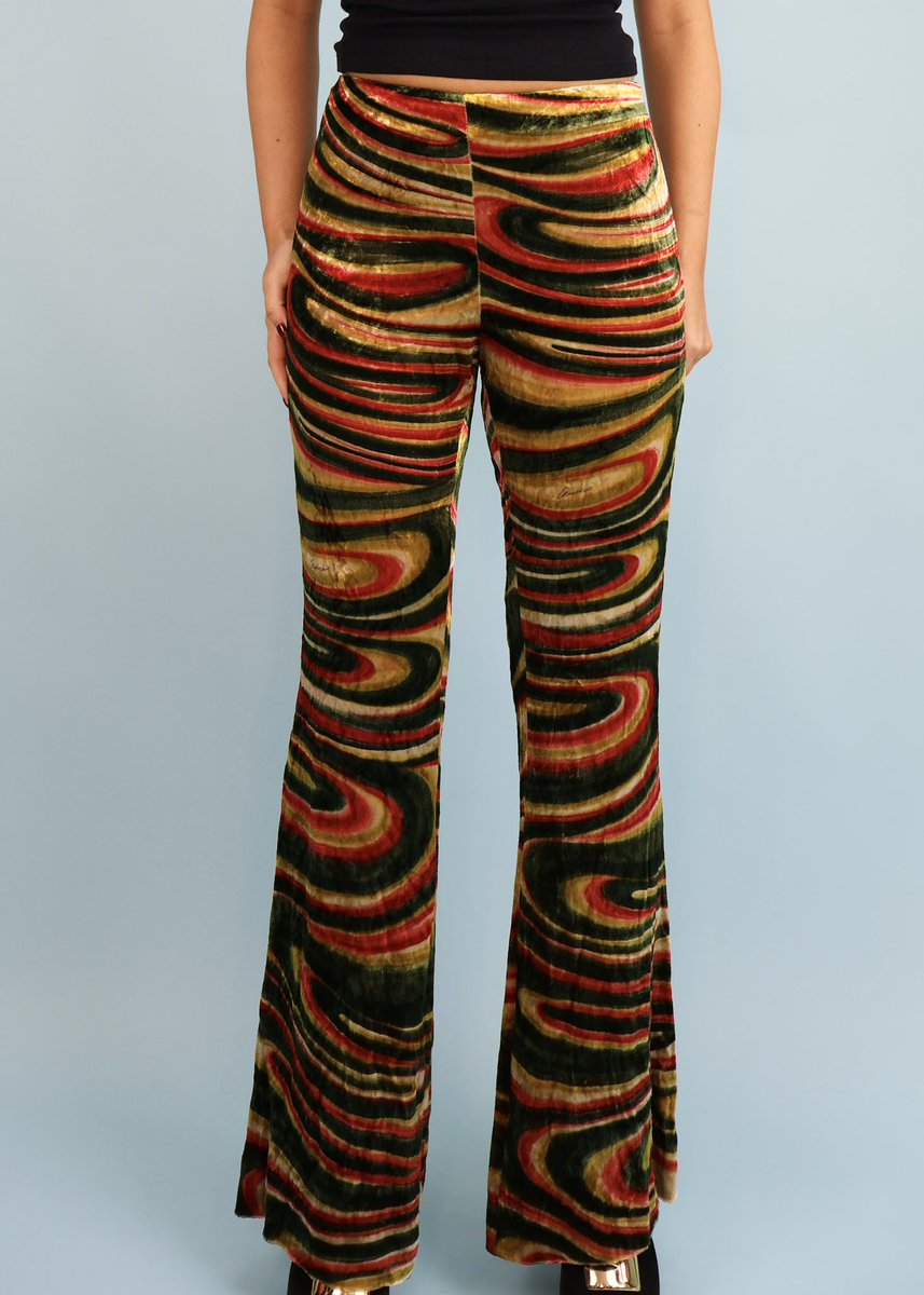 milldealss's tweet photo. vintage Gucci by Tom Ford f/w 1999 psychedelic swirl velvet flared pants https://t.co/X9a3EqlfpD