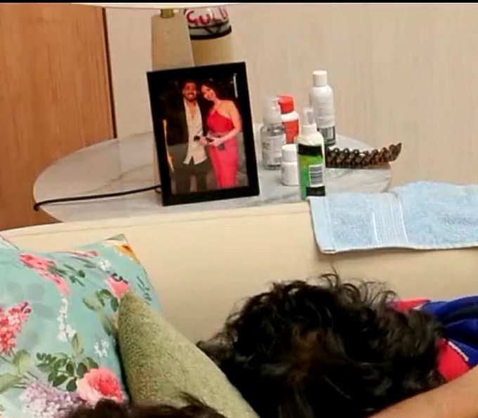 debnath_pr36679's tweet photo. GN 🌙 Kal se sympathy ke naam par jo bhi fake narratives chal rahe hain, unki reality saamne launga. 

Facts will speak louder than narratives! 🔥 
#ScoutOP #BiggBoss20 https://t.co/oy0WG33Sb1