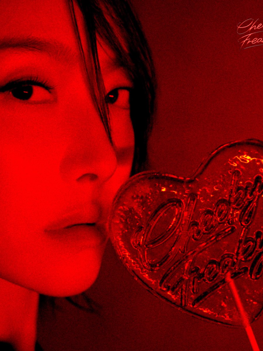 VictoriaSongBRA's tweet photo. [📷] 25.10.26 | Victoria #SongQian em seu Instagram 

“Entre no universo Cheeky Freaky”
#TRUECOLOR
#CheekFreaky 

#victoriasong #宋茜 https://t.co/95t7fMWrLU