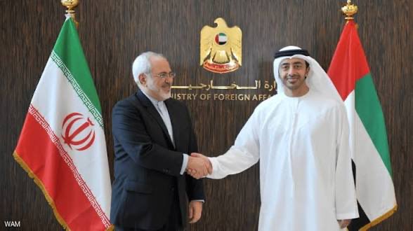 roroR1132's tweet photo. @MeMee123123123 @12UAE_ @busaif56390337 فوق مانهم محتلين جزركم ولاعنين ابو خامسكم رايحين تصافحونهم يعني انتو ينطبق عليكم مثل يقاله البس يحب خناقه فو مانها محتلتكم وماخذينكم متعه ي عبيد تصافحونهم😂😂😂 https://t.co/2P2YfedoE8