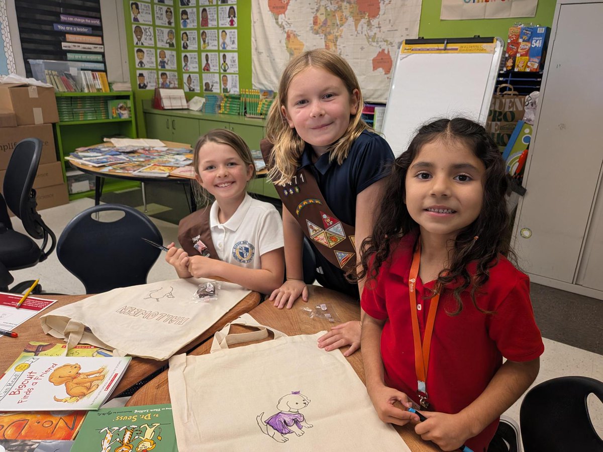thinktogether's tweet photo. A big thank you to Girl Scout Troop 3471 for bringing the joy of reading to our Magnolia Science Center TK–kindergarten students. Each student selected their own books to take home and designed a tote bag to carry them! 📚🎒 

@girlscouts
@MagnoliaSchools
#GirlScouts https://t.co/VdMfQAJsAZ