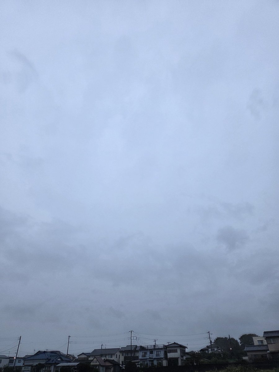 OJfZudOY9e5CB's tweet photo. おはようございます
月曜日、雨
少し寝すぎた！！！
仕事行ってきます！
良き一日を🗻🐸 https://t.co/SzFUSzqQUp