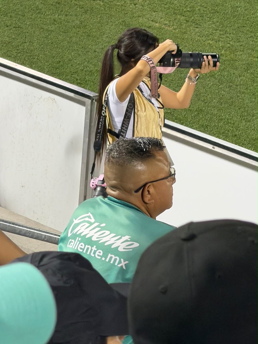 wednesdayaddamx's tweet photo. shooters shoot 💫 https://t.co/OP4w1LDQs6