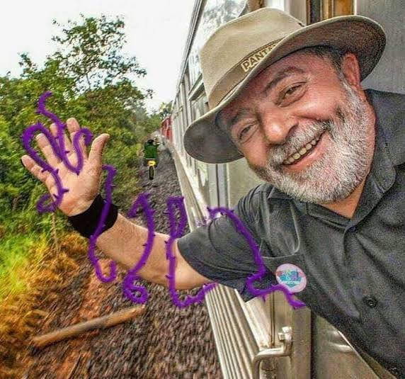 t3mprr_clo's tweet photo. JOHNNY JOESTAR COM LULA CACETE https://t.co/phh8IXP3rg