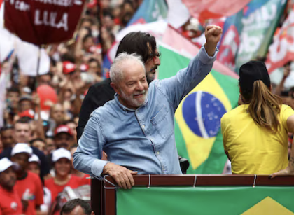 Monte_Crist0_'s tweet photo. BREAKING: 🇧🇷 Lula defeats Flávio Bolsonaro to win a fourth presidential term, blocking the Bolsonaro family’s return to power.

He'll remain in office until January 2031.
What a comeback https://t.co/rPs6QXa7lT