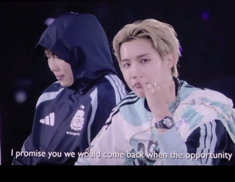 oldsoulluv's tweet photo. @CeciMayor @imcamilitaaa @geniuslabtss hobi nos hizo pinky promise amiga mira si vos vas a venir a decirnos lo q sienten https://t.co/7MlG8tkX9I