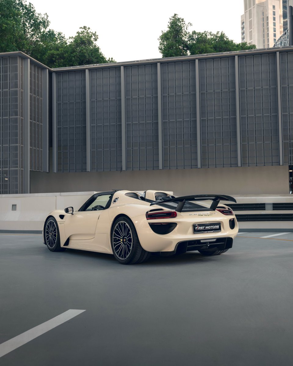 RPMvisualss's tweet photo. Porsche 918 Spyder https://t.co/GJPCt8JODv