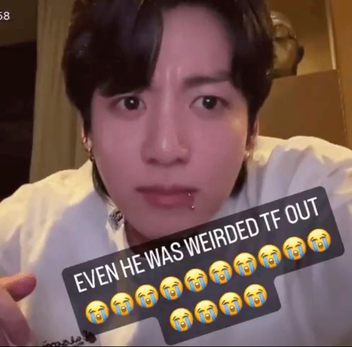 moonamonitaa's tweet photo. Xq los fifes se están metiendo en las peleas de las armys? acaso tmb les gusta el pee cow? https://t.co/zFAsQxebc5